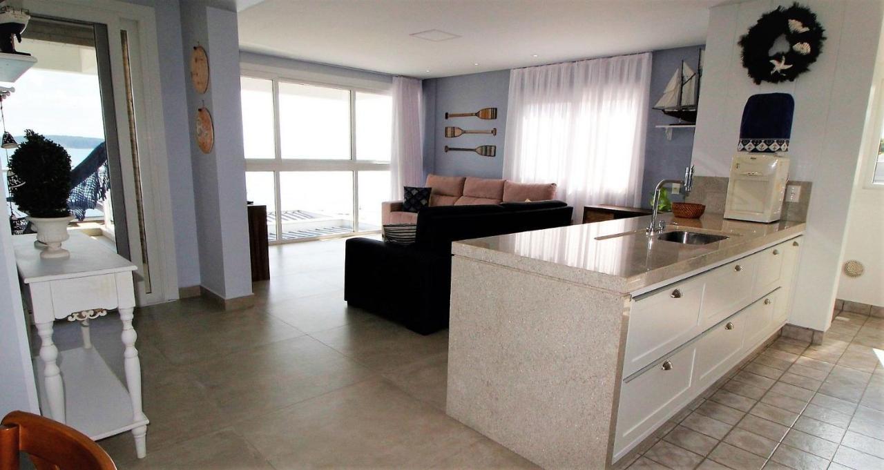 1080 - Apartamento Com Vista Para O Mar Em Bombinhas Buitenkant foto